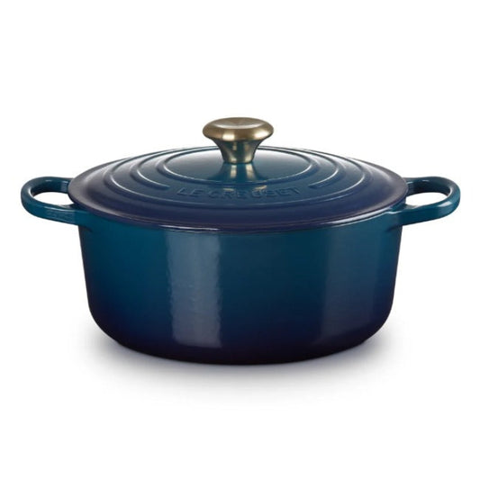 Le Creuset Signature 24cm Round Cast Iron Casserole, 4.3L